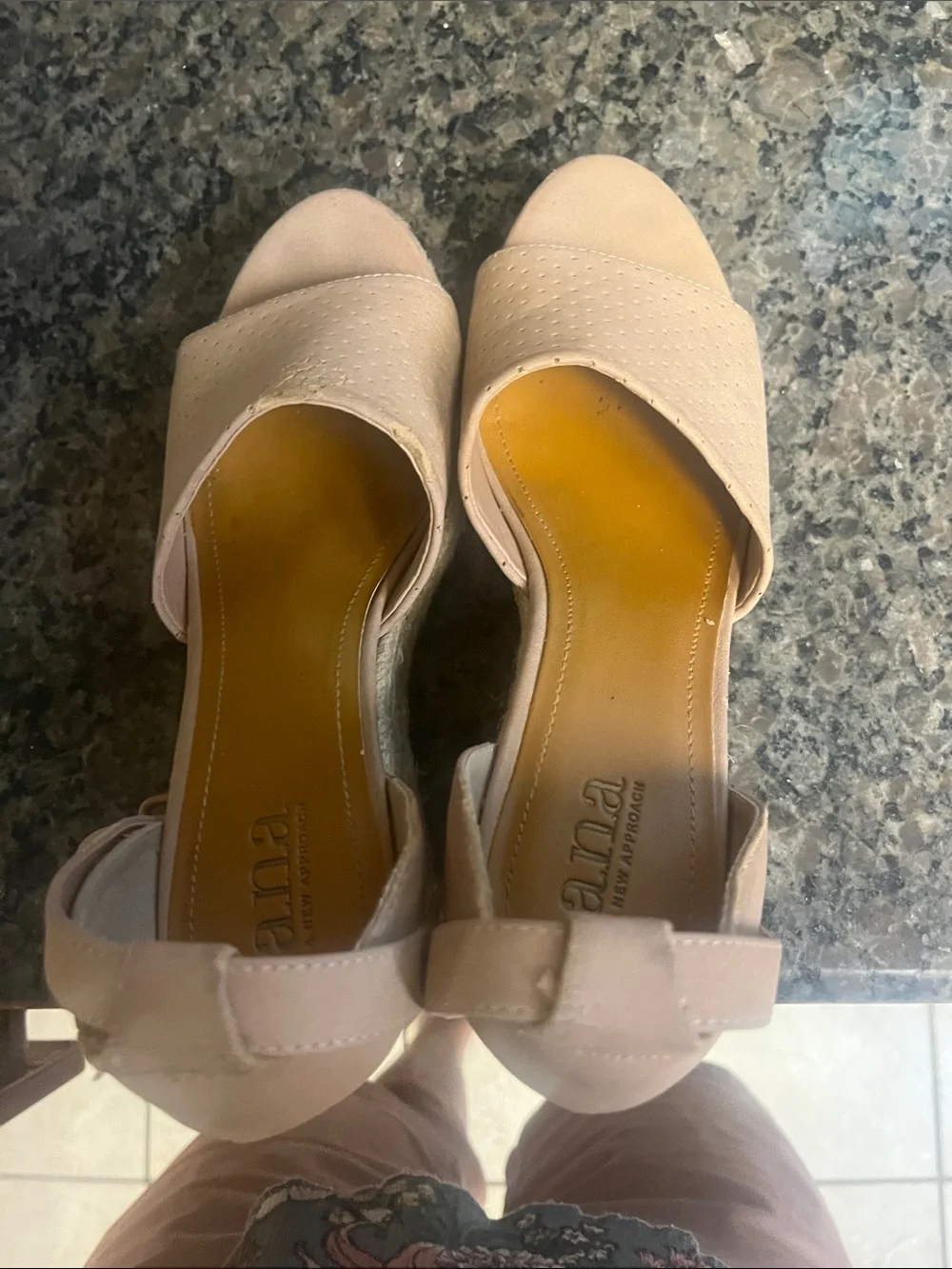 A.n.a Neutral Tan Open-Toe Espadrille Sandals 8